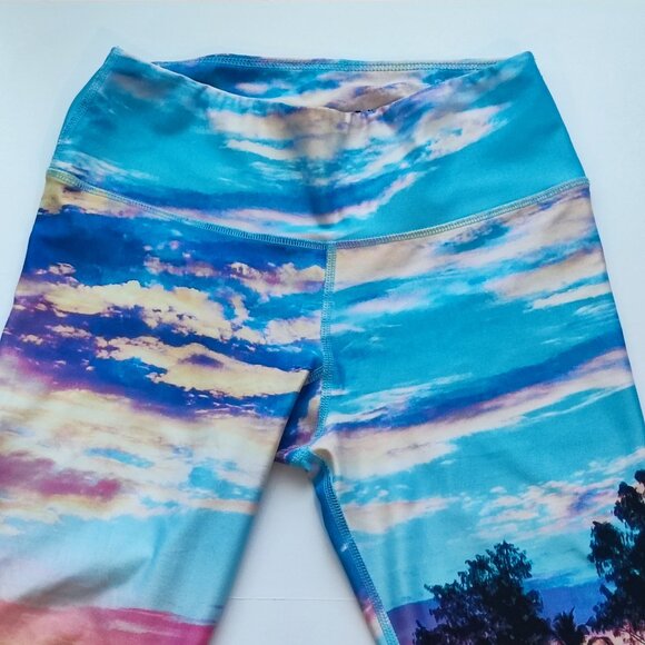 Inner Fire active wear leggings made in Vancouver beach design women's size 8 - Picture 2 of 7